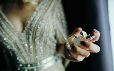 Rekomendasi Parfum Wanita Terbaik dan Tahan Lama