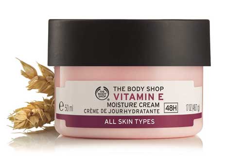 Merek pelembab wajah bagus - The Body Shop Vitamin E Moisture Cream