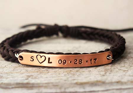 Hadiah valentine custom bracelet