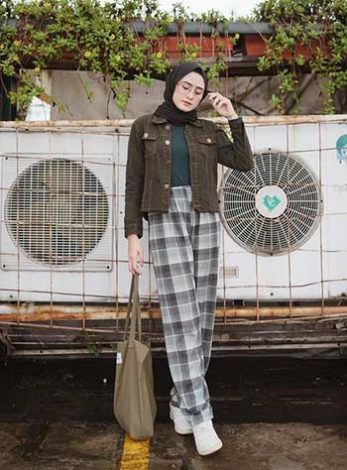 14 Inspirasi Style Hijab Casual Untuk Outfit Sehari-hari - Hai Gadis