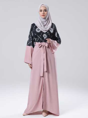 Baju batik wanita untuk hijaber