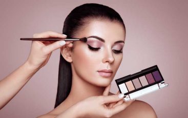 17 Merek Eyeshadow Yang Bagus Untuk Sempurnakan Makeup Kamu