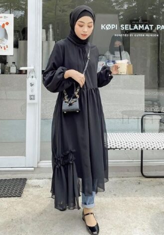 OOTD dress hitam hijab