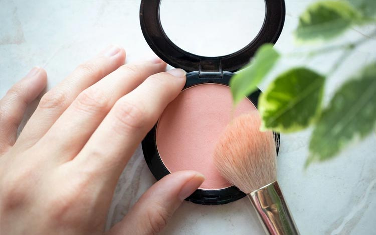 Blush On Bagus dan Tahan Lama