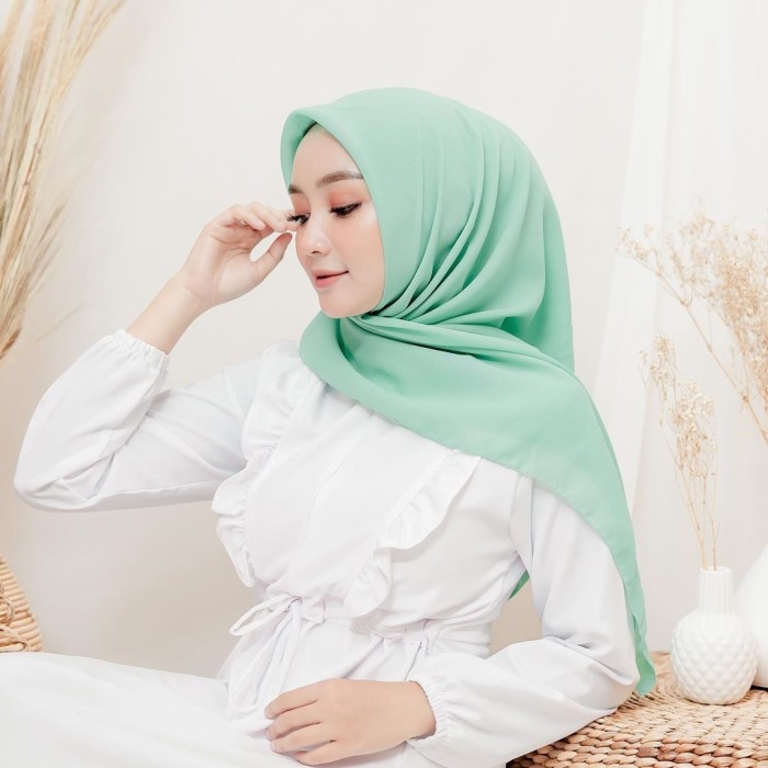 rekomendasi warna hijab cerah