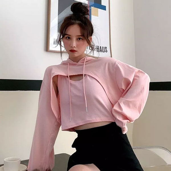 Hoodie Crop Wanita, Simpel Tapi Catchy! - Featured Image